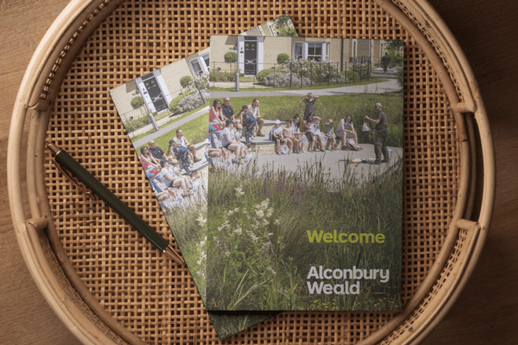 2 Welcome Packs 2 Welcome Packs